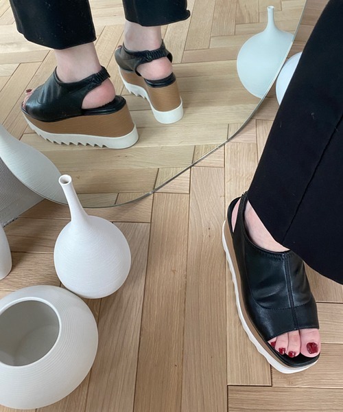 chuclla（チュクラ）の「【chuclla】Platform back-strap open-toe sandal sb-6 chs55（サンダル・レディース・アイボリー/ブラック・36/37/38/39/35）」の12枚目の写真