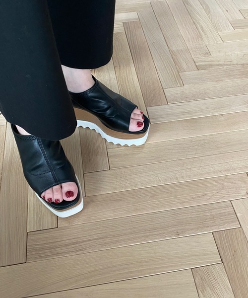 chuclla（チュクラ）の「【chuclla】Platform back-strap open-toe sandal sb-6 chs55（サンダル・レディース・アイボリー/ブラック・36/37/38/39/35）」の13枚目の写真