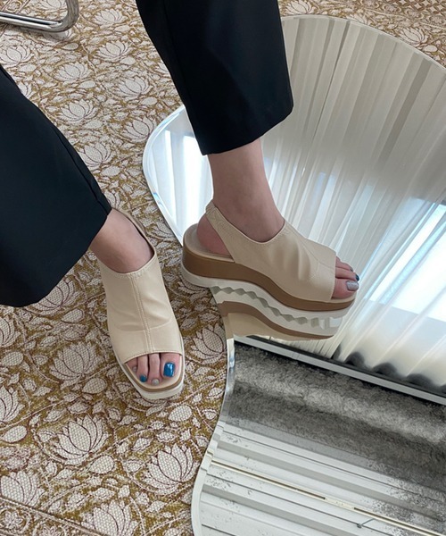 chuclla（チュクラ）の「【chuclla】Platform back-strap open-toe sandal sb-6 chs55（サンダル・レディース・アイボリー/ブラック・36/37/38/39/35）」の14枚目の写真