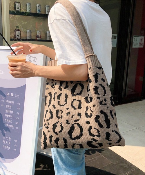 aimoha（アイモハ）の「レオパード柄のa4サイズの入るニットトートバッグ（トートバッグ・レディース・イエロー/グレー/ブラウン/ホワイト・FREE）」の3枚目の写真