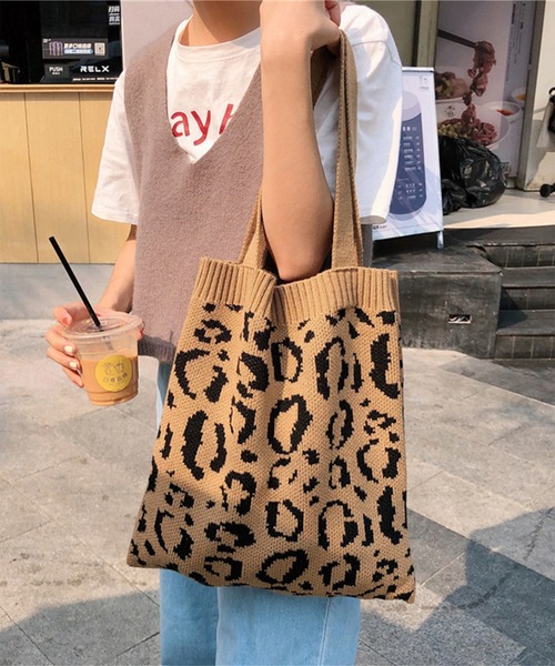 aimoha（アイモハ）の「レオパード柄のa4サイズの入るニットトートバッグ（トートバッグ・レディース・イエロー/グレー/ブラウン/ホワイト・FREE）」の4枚目の写真