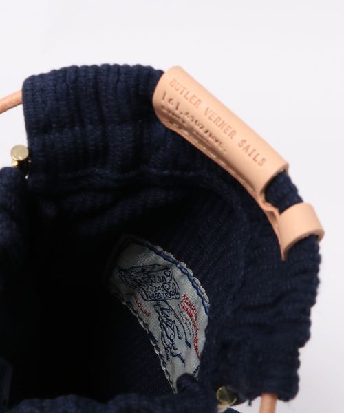 TONE SELECT GOODS(トーンセレクトグッズ)の「【Butler Verner Sails】反応染め九櫻刺子ネックミニポーチ(ショルダーバッグ・レディース・ブルーグレー/グリーン/ネイビー/イエロー/キャメル・FREE)」の6枚目の写真