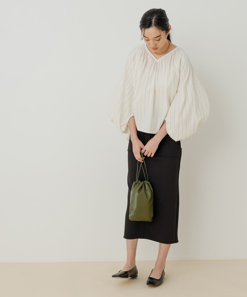 ADAM ET ROPE'(アダムエロペ)の「【アウトレット店舗・WEB限定】ダンボールニットポケットスカート(スカート・レディース・ブラック/グレー系その他/ブラウン系その他2・36/38)」の4枚目の写真