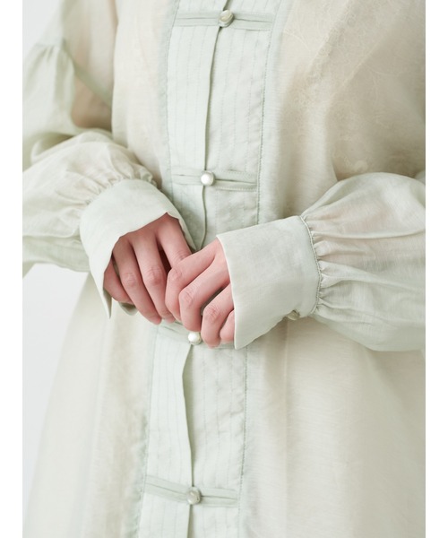 earth music&ecology（アースミュージックアンドエコロジー）の「【WEB限定】チャイナ風シアーチュニックシャツ ＊（シャツ/ブラウス・レディース・ネイビー/ブラウン/ミント/ライラック/ライトベージュ・FREE）」の13枚目の写真