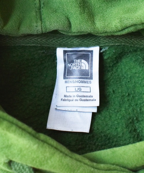 THE NORTH FACE(ザノースフェイス)の「【ヴィンテージ古着】THE NORTH FACE/ザ ノースフェイス ロゴ プルオーバーパーカー(パーカー・メンズ・グリーン・LARGE)」の2枚目の写真