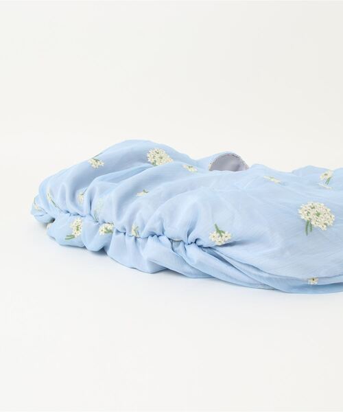 ehka sopo（エヘカソポ）の「花刺繍シアートート（トートバッグ・レディース・ブルー/ベージュ・ﾌﾘ-）」の6枚目の写真