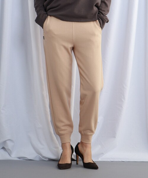 JET（ジェット）の「◆【ウォッシャブル】ウエストゴムサイドラインスウェットパンツ（その他パンツ・レディース・カーキ/ベビーピンク/チャコールグレー・04/02）」の3枚目の写真