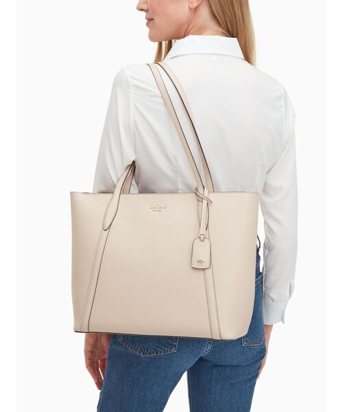 kate spade new york（ケイトスペード ニューヨーク）の「カラ