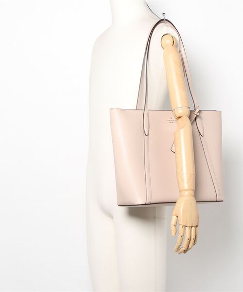 KATESPADE トートバッグ カラ ラージトート kate spade new york（ケイトスペード ニューヨーク）の「カラ