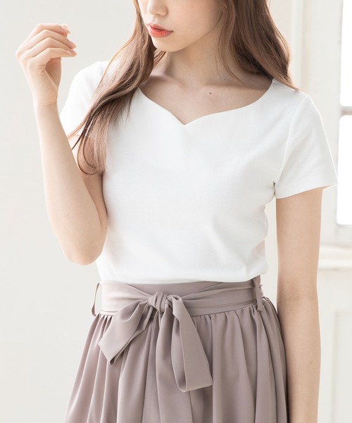 Newlyme（ニューリーミー）の「ハートネック半袖リブトップス（Tシャツ/カットソー・レディース・ホワイト/ブラック/ボルドー/ブルー・MEDIUM/XX-LARGE/LARGE/X-LARGE）」の2枚目の写真