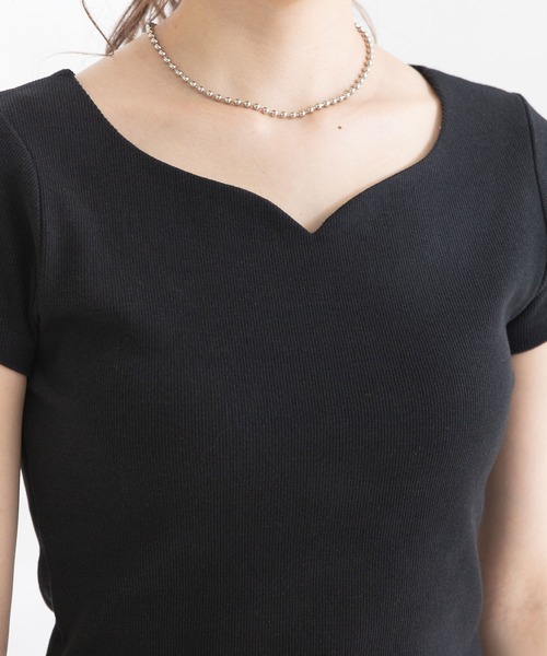 Newlyme（ニューリーミー）の「ハートネック半袖リブトップス（Tシャツ/カットソー・レディース・ホワイト/ブラック/ボルドー/ブルー・MEDIUM/XX-LARGE/LARGE/X-LARGE）」の7枚目の写真