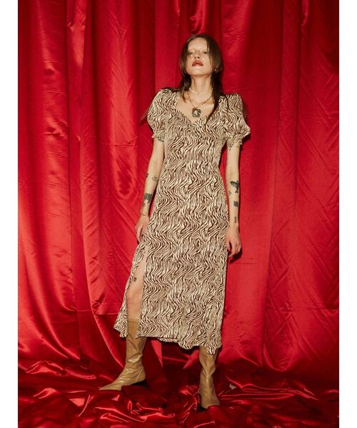 jouetie（ジュエティ）の「スリットロングワンピース（ワンピース・レディース・ブラック/アイボリー・MEDIUM/SMALL）」の8枚目の写真