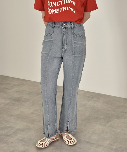 w closet(ダブルクローゼット)の「後ろレースアップ裾スリットセミフレアデニムパンツ(デニムパンツ・レディース・ネイビー/ケミカルウォッシュ/キナリ/グリーン・S/M)」の6枚目の写真