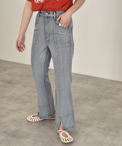 w closet(ダブルクローゼット)の「後ろレースアップ裾スリットセミフレアデニムパンツ(デニムパンツ・レディース・ネイビー/ケミカルウォッシュ/キナリ/グリーン・S/M)」の12枚目の写真