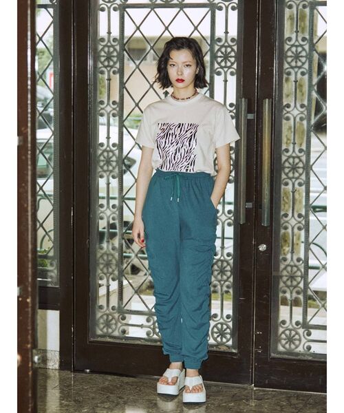 jouetie（ジュエティ）の「ジョガーシャーリングパンツ（その他パンツ・レディース・ブラック/オレンジ/ブルー・MEDIUM）」の12枚目の写真