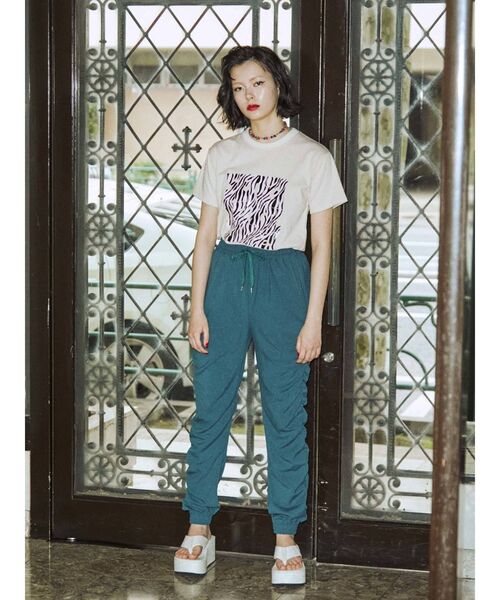 jouetie（ジュエティ）の「ジョガーシャーリングパンツ（その他パンツ・レディース・ブラック/オレンジ/ブルー・MEDIUM）」の13枚目の写真