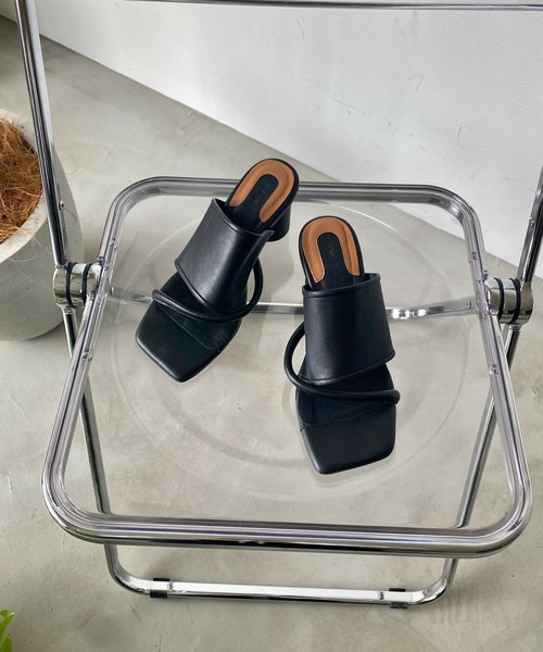 LA BELLE ETUDE（ラベルエチュード）の「【le vernis】 チューブサンダル（サンダル・レディース・ブラック/ブラウン/アイボリー・24.5/23.5）」の4枚目の写真