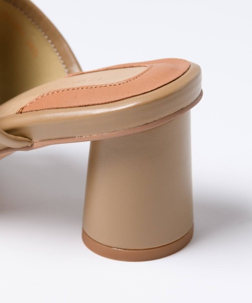 LA BELLE ETUDE（ラベルエチュード）の「【le vernis】 チューブサンダル（サンダル・レディース・ブラック/ブラウン/アイボリー・24.5/23.5）」の17枚目の写真