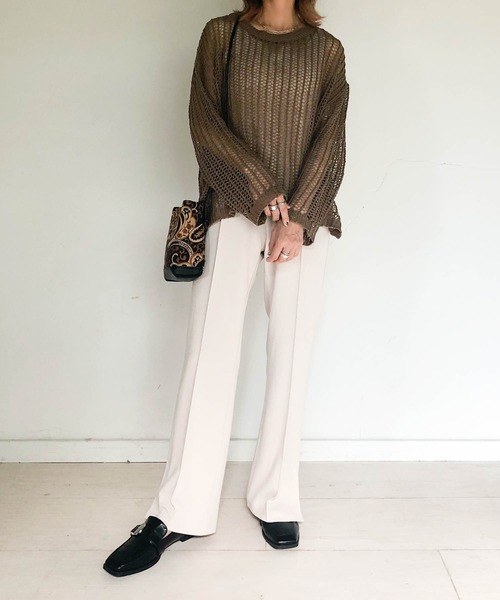 muure（ミュール）の「クルーネック透かし編みニットトップス（ニット/セーター・レディース・ブラック/ベージュ/ブラウン/オフホワイト/サックスブルー・FREE）」の17枚目の写真