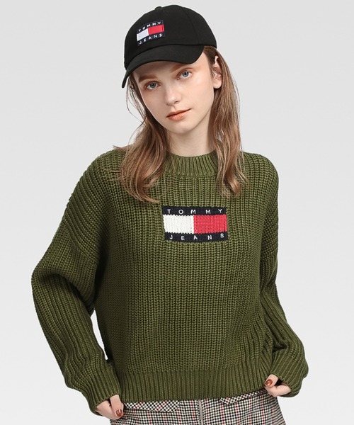 tommy jeans（トミー ジーンズ）の「フラッグロゴセーター（ニット/セーター・レディース・ホワイト/グリーン/ブラック・SMALL/MEDIUM/LARGE）」の6枚目の写真