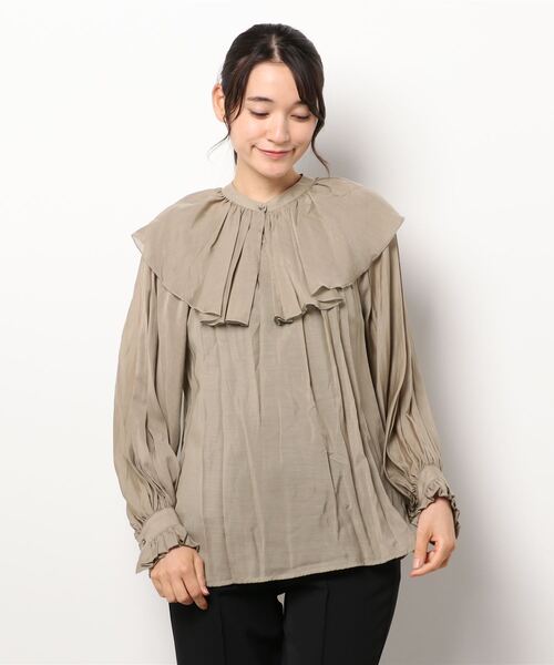 RIVE DROITE（リヴドロワ）の「エアリーな雰囲気漂う一枚　マルチwayフリルカラーブラウス（シャツ/ブラウス・レディース・ブラック/ベージュ・FREE）」の5枚目の写真
