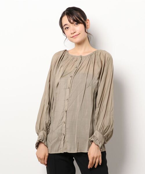 RIVE DROITE（リヴドロワ）の「エアリーな雰囲気漂う一枚　マルチwayフリルカラーブラウス（シャツ/ブラウス・レディース・ブラック/ベージュ・FREE）」の3枚目の写真
