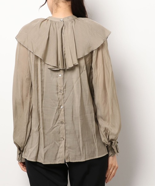RIVE DROITE（リヴドロワ）の「エアリーな雰囲気漂う一枚　マルチwayフリルカラーブラウス（シャツ/ブラウス・レディース・ブラック/ベージュ・FREE）」の8枚目の写真