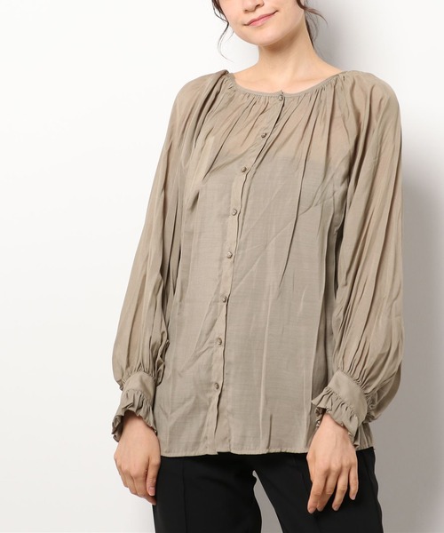 RIVE DROITE（リヴドロワ）の「エアリーな雰囲気漂う一枚　マルチwayフリルカラーブラウス（シャツ/ブラウス・レディース・ブラック/ベージュ・FREE）」の11枚目の写真