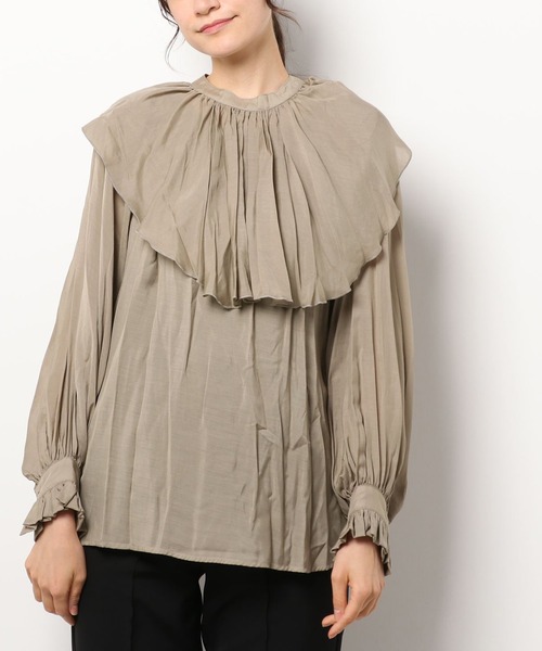 RIVE DROITE（リヴドロワ）の「エアリーな雰囲気漂う一枚　マルチwayフリルカラーブラウス（シャツ/ブラウス・レディース・ブラック/ベージュ・FREE）」の13枚目の写真