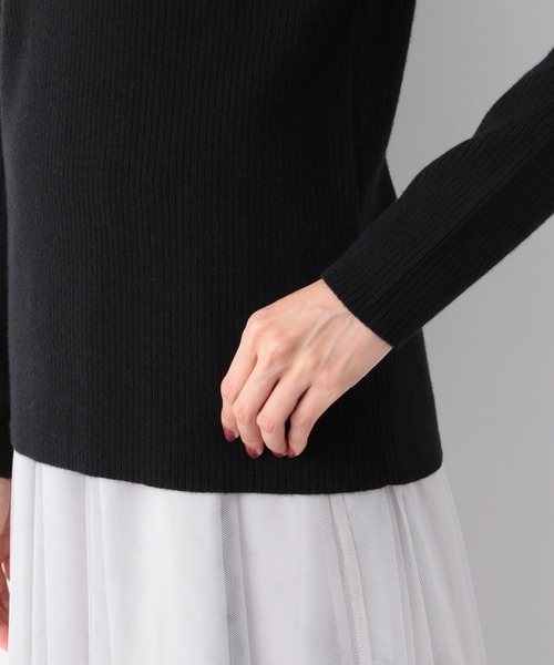 GLOBAL WORK（グローバルワーク）の「メルティーニットハイネック/952708（ニット/セーター・レディース・ブラック/ダークブラウン/グレー/アイボリー/ダークブルー/グレイッシュベージュ・MEDIUM/LARGE）」の8枚目の写真