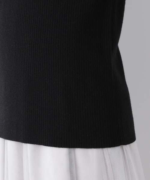 GLOBAL WORK（グローバルワーク）の「メルティーニットハイネック/952708（ニット/セーター・レディース・ブラック/ダークブラウン/グレー/アイボリー/ダークブルー/グレイッシュベージュ・MEDIUM/LARGE）」の17枚目の写真