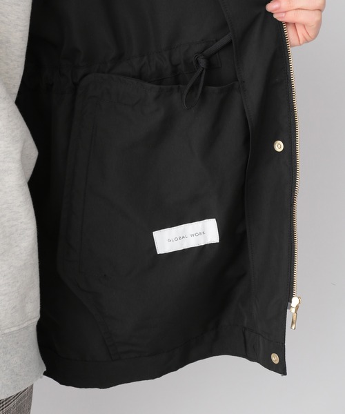 GLOBAL WORK（グローバルワーク）の「エアカルハッスイマンパ/959806（マウンテンパーカー・レディース・ブラック/オフホワイト/アイボリー・MEDIUM/LARGE）」の21枚目の写真