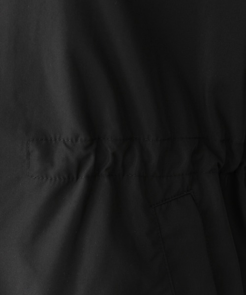 GLOBAL WORK（グローバルワーク）の「エアカルハッスイマンパ/959806（マウンテンパーカー・レディース・ブラック/オフホワイト/アイボリー・MEDIUM/LARGE）」の19枚目の写真