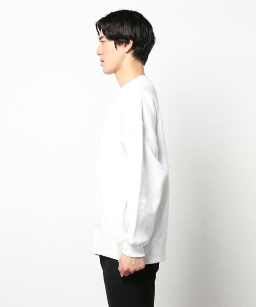 United Athle(ユナイテッドアスレ)の「10.0オンス T/C ビッグシルエット クルーネック スウェット 562701(スウェット・メンズ・ホワイト/ブラック/バーガンディー/ベージュ/セージグリーン/ネイビー/グレー/パープル・X-LARGE/LARGE/MEDIUM)」の9枚目の写真