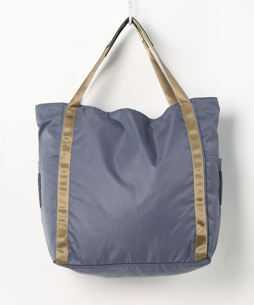 PUAL CE CIN(ピュアルセシン)の「OTONA NYLON MIDDLE TOTE/ナイロンミドルトートバッグ(トートバッグ・レディース・ブラウン/ブラック/ピンク/グレー/ベージュ/イエロー/ブルー系その他・FREE)」の5枚目の写真