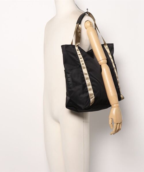 PUAL CE CIN(ピュアルセシン)の「OTONA NYLON MIDDLE TOTE/ナイロンミドルトートバッグ(トートバッグ・レディース・ブラウン/ブラック/ピンク/グレー/ベージュ/イエロー/ブルー系その他・FREE)」の9枚目の写真