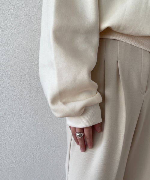 wee9s(ウィークス)の「with me ! short sweat / ウィズミー!ボリューム裏起毛ショートロゴスウェット(スウェット・レディース・グレー系その他2/レッド/アイボリー/グレー/ブラック/グレー系その他・FREE)」の17枚目の写真
