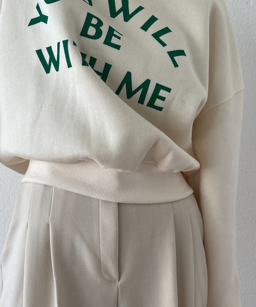 wee9s(ウィークス)の「with me ! short sweat / ウィズミー!ボリューム裏起毛ショートロゴスウェット(スウェット・レディース・グレー系その他2/レッド/アイボリー/グレー/ブラック/グレー系その他・FREE)」の18枚目の写真