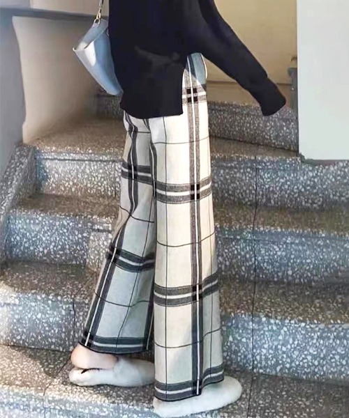 Futier land（フューティアランド）の「チェックワイドニットパンツ（その他パンツ・レディース・ホワイト/ブラック/グレー・FREE）」の5枚目の写真