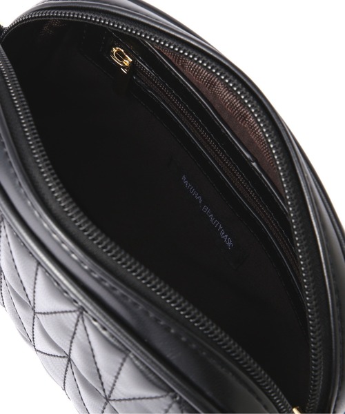 NATURAL BEAUTY BASIC（ナチュラルビューティーベーシック）の「ジグザグキルトポシェット（ショルダーバッグ・レディース・キャメル/グレー/ブラック・ﾌﾘ-）」の17枚目の写真