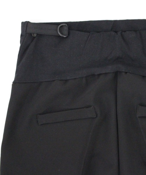 CHOCOA(チョコア)の「マタニティセンタープレススラックスパンツ(マタニティウェア/グッズ・レディース・ブラック/アイボリー・MEDIUM/LARGE/X-LARGE)」の3枚目の写真