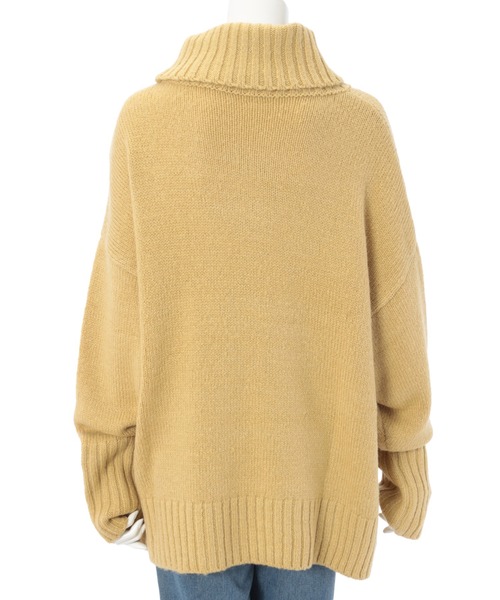 fifth（フィフス）の「サイドスリットオフタートルふんわりニット（ニット/セーター・レディース・ブラック/イエロー/アイボリー・SMALL/MEDIUM）」の9枚目の写真