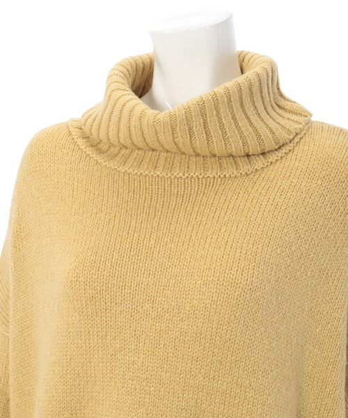 fifth（フィフス）の「サイドスリットオフタートルふんわりニット（ニット/セーター・レディース・ブラック/イエロー/アイボリー・SMALL/MEDIUM）」の8枚目の写真