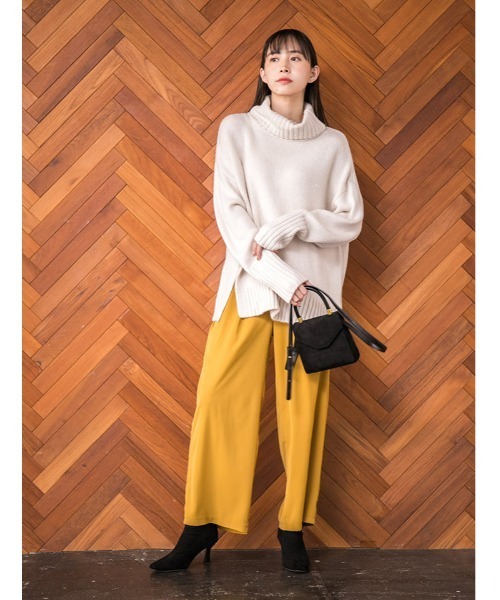 fifth（フィフス）の「サイドスリットオフタートルふんわりニット（ニット/セーター・レディース・ブラック/イエロー/アイボリー・SMALL/MEDIUM）」の12枚目の写真