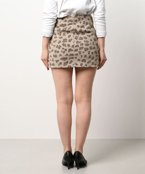 lissi Boutique（リージーブティック）の「【lissi Boutique】レオパード台形スカート（スカート・レディース・ベージュ・SMALL/MEDIUM）」の15枚目の写真
