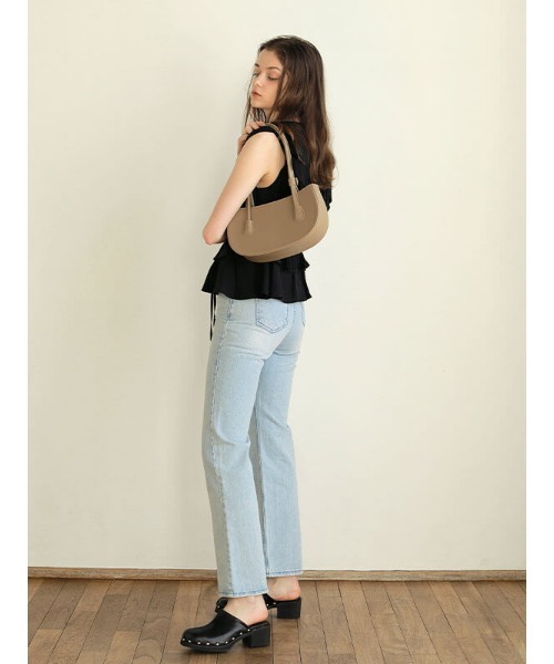 ACYM(アシーム)の「Nosleeve volume frill ブラウス(シャツ/ブラウス・レディース・アイボリー/ブラック/ベージュ・FREE)」の11枚目の写真