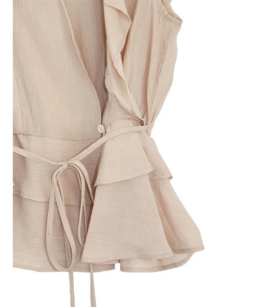 ACYM(アシーム)の「Nosleeve volume frill ブラウス(シャツ/ブラウス・レディース・アイボリー/ブラック/ベージュ・FREE)」の16枚目の写真