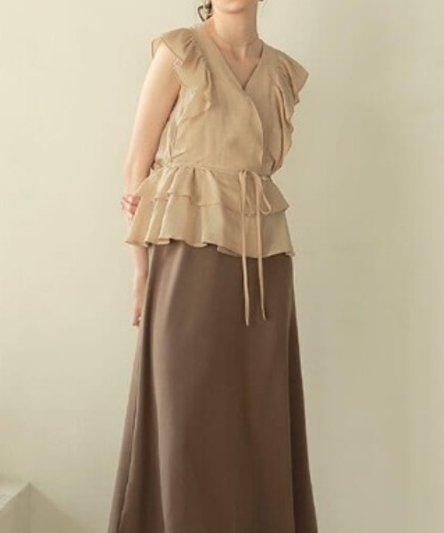 ACYM(アシーム)の「Nosleeve volume frill ブラウス(シャツ/ブラウス・レディース・アイボリー/ブラック/ベージュ・FREE)」の21枚目の写真