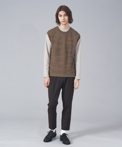 ABAHOUSE（アバハウス）の「ノイズ柄 ニットベスト（ベスト・メンズ・ベージュ/ブラウン/ブラック・46/48）」の4枚目の写真