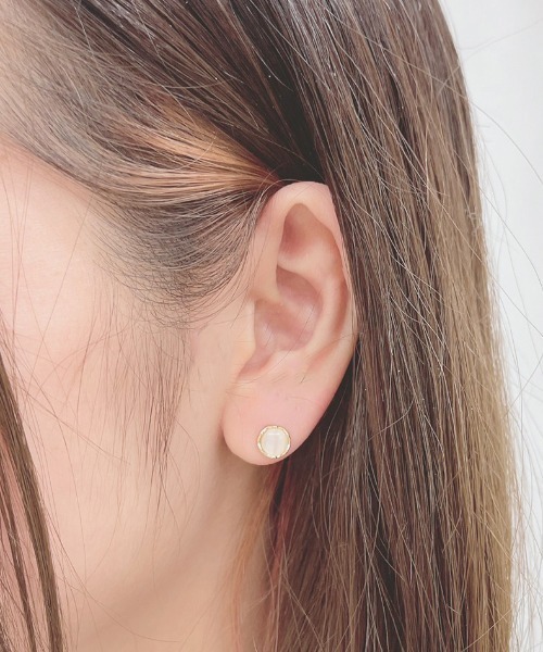 apres jour(アプレジュール)の「【apres jour×ARIAZ】ミニアソートピアス(ピアス(両耳用)・レディース・オフホワイト/ゴールド・FREE)」の3枚目の写真